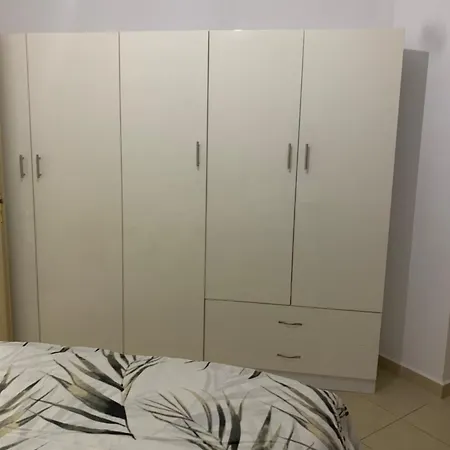 Apartment Entire Near Air Albania *